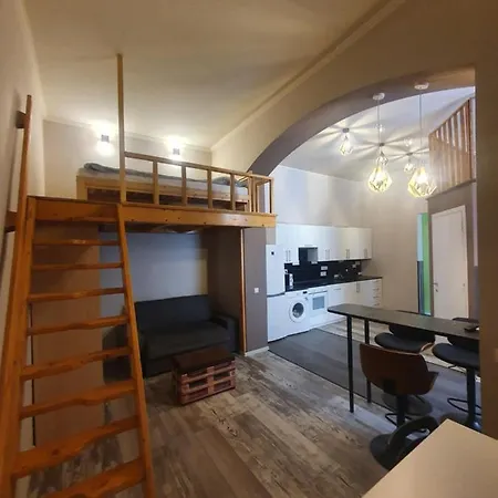 Art-club With Air Condition * Budapest